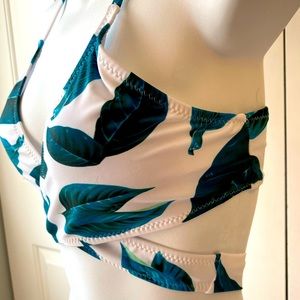 Cupshe Floral Wrap Bikini